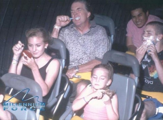 Funny-People-on-Rollercoaster-013