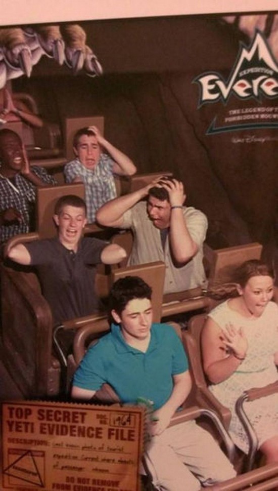 Funny-People-on-Rollercoaster-014