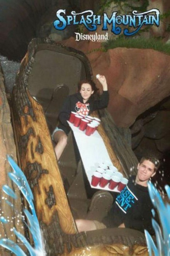 Funny-People-on-Rollercoaster-015
