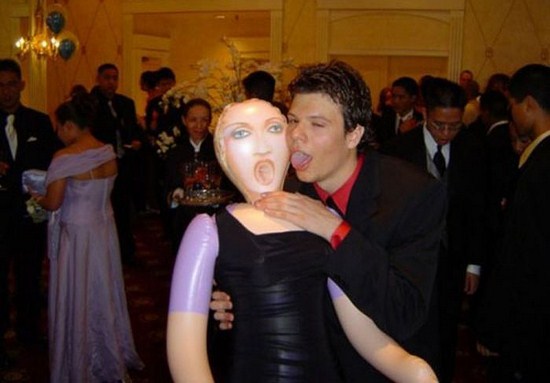 Funny-and-Creative-Prom-Photos-016