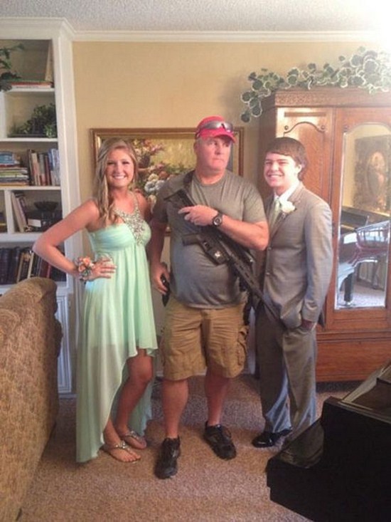Funny-and-Creative-Prom-Photos-020