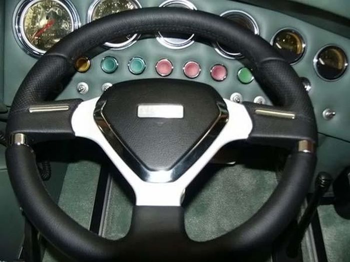 Russian-VIP-Armored-Car-018