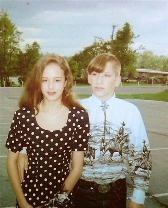 The-30-Most-Embarrassing-Prom-Photos-Ever-017