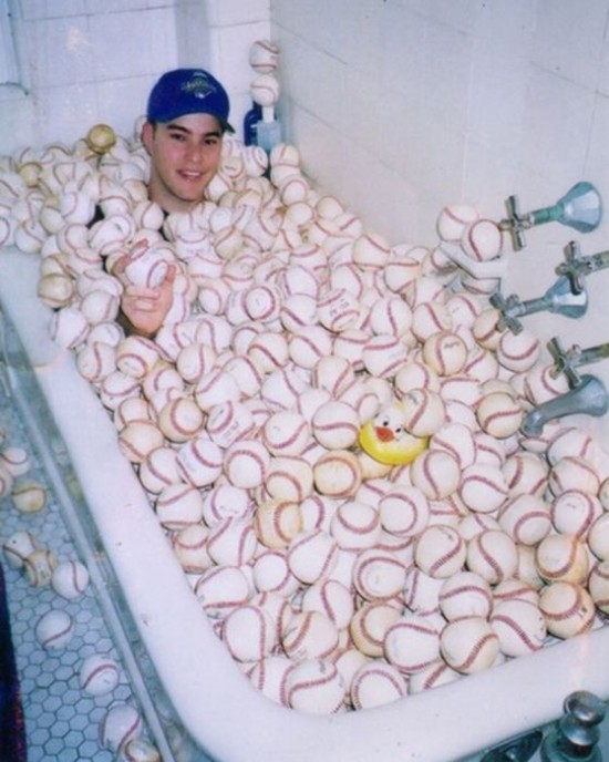 The-most-WTF-baths-ever-015
