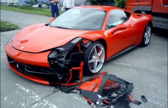 38 Wrecked Ferraris 001