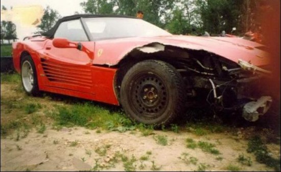 38 Wrecked Ferraris 008