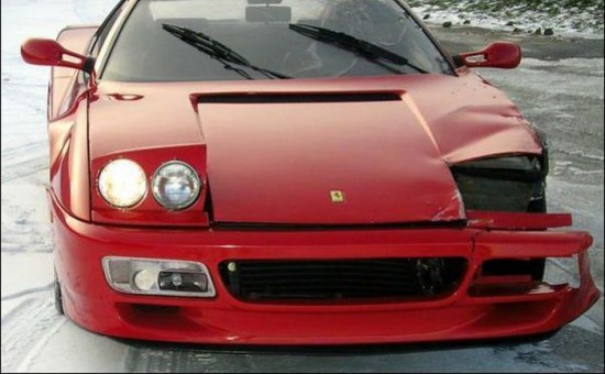 38 Wrecked Ferraris 032