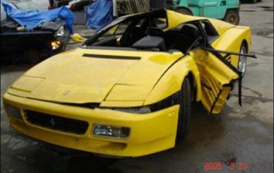 38 Wrecked Ferraris 033