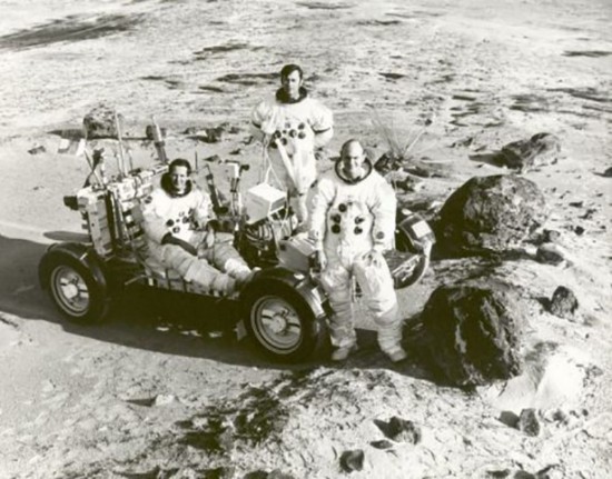50 Awesome Vintage NASA Photos 001