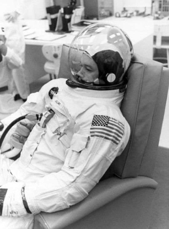 50 Awesome Vintage NASA Photos 025