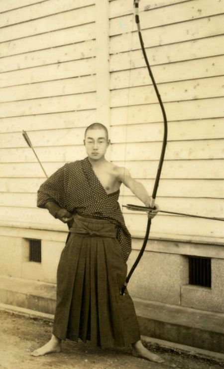 Authentic Photos of Real-Life Samurais 004