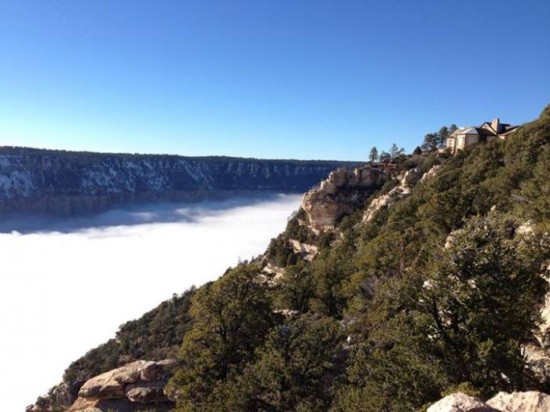 Fog fills the Grand Canyon in Arizona, USA020