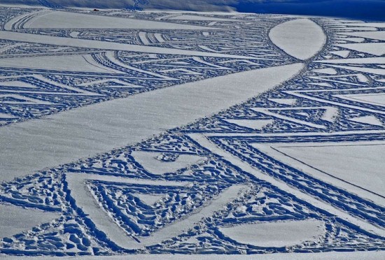 Man Walks All Day to Create Massive Snow Patterns 011