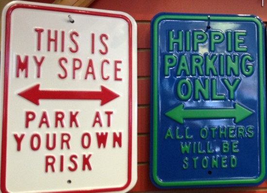 10 Funny Parking Signs From Across the World 009