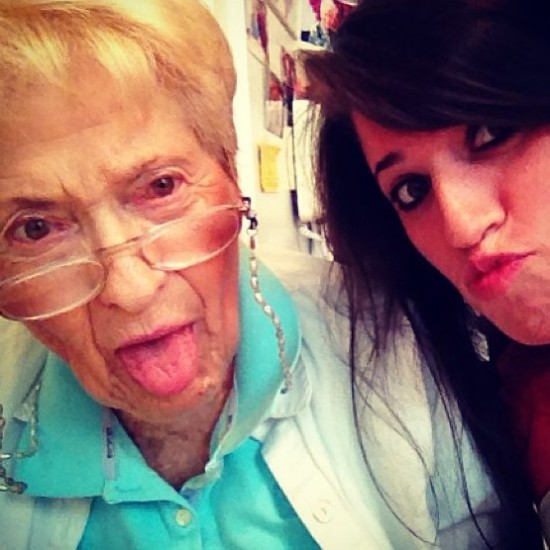 19 Grandparents Snapping Cooler Selfies Than You 001