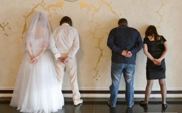 30 Funny Wedding Photos from Eastern Europe 011