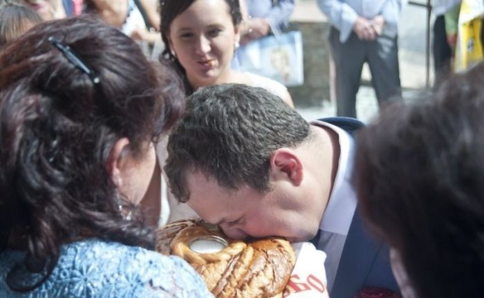 30 Funny Wedding Photos from Eastern Europe 018