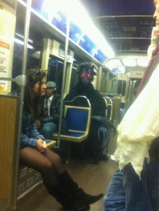 32 Strange people on public transport  027