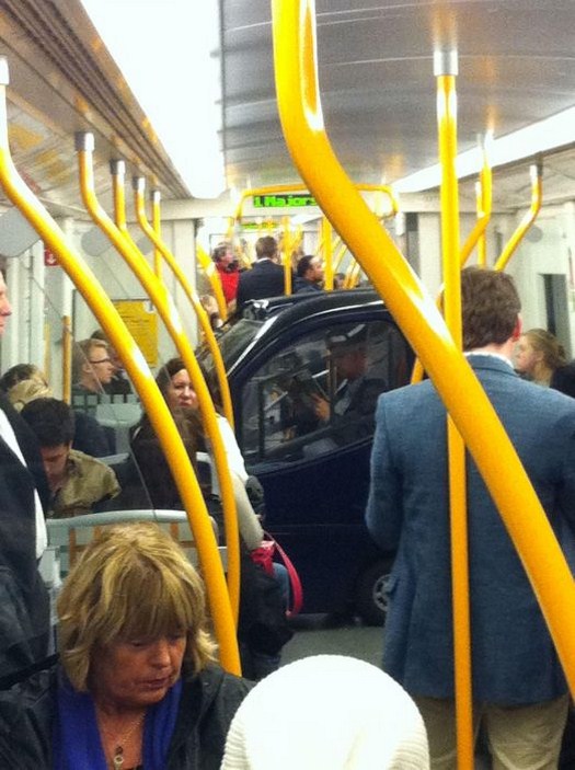 32 Strange people on public transport  030