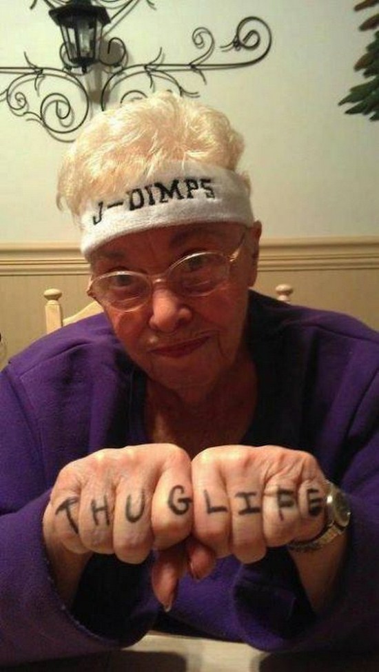 38 Gangster Grandmas 024