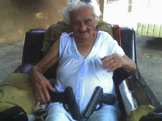 38 Gangster Grandmas 034