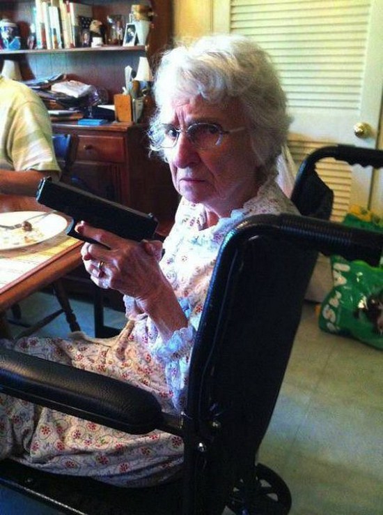 38 Gangster Grandmas 036