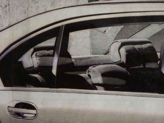 Beautiful pencil drawings of different vehicles 029