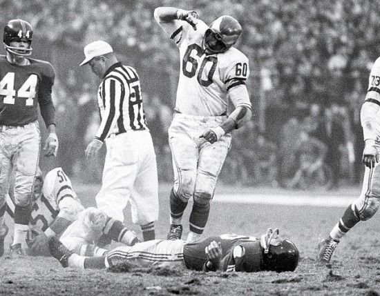 Chuck Bednarik and Frank Gifford - Eagles at Giants, Nov. 20, 1960