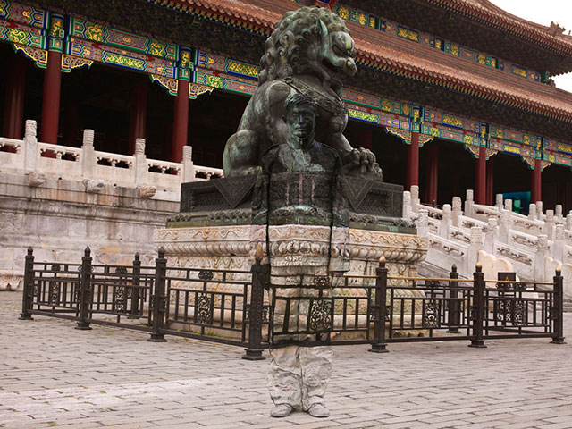 Liu Bolin, A Real Life Invisible Man 008