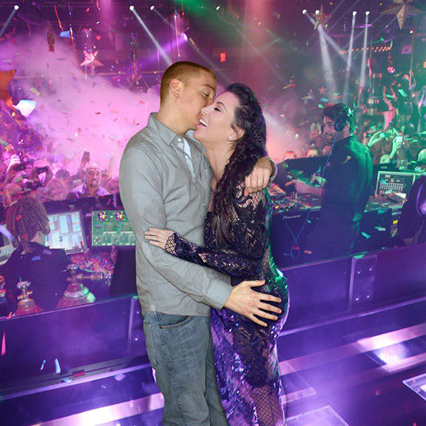 Man Photoshops Himself Into Celebrity Photos 022