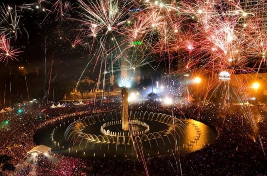 New Year’s eve fireworks around the world 001