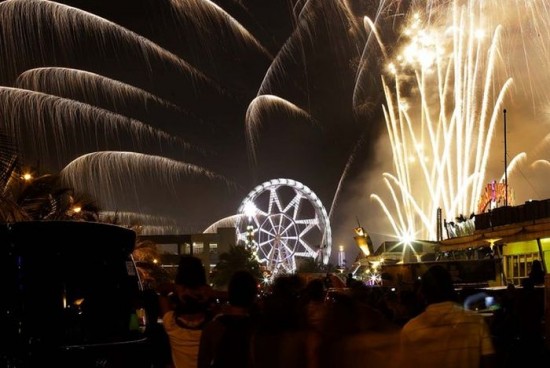 New Year’s eve fireworks around the world 030