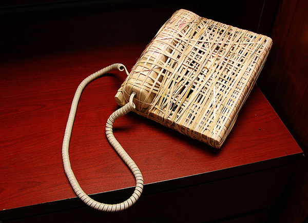 12 Hilarious and Crazy Office Pranks 006