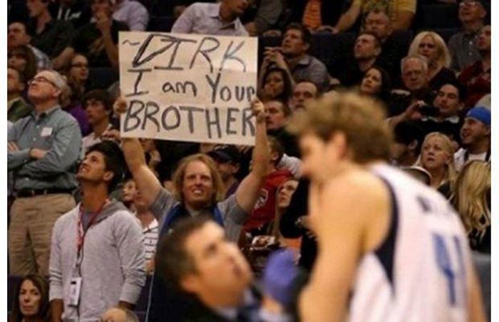 24 Funny and good sporting event signs 016