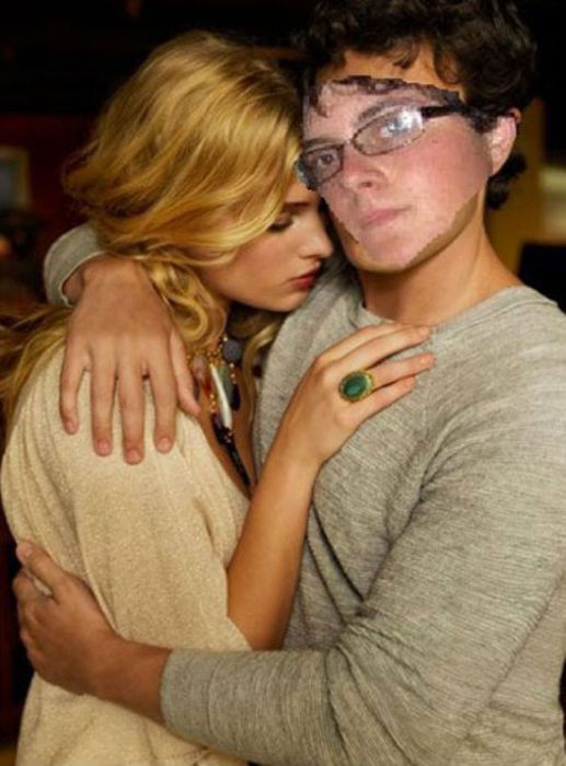 32 Worst Fake Photoshop Girlfriends 030