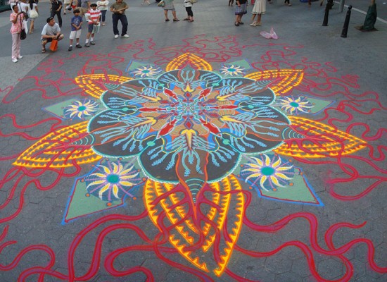 Spontaneous Temporary Sand Paintings by Joe Mangrum 007