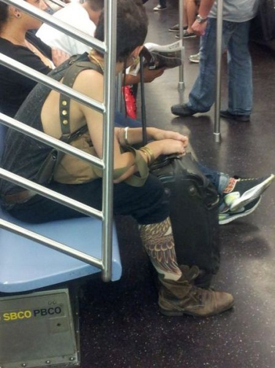 The Worst Fashion of Subway People 003