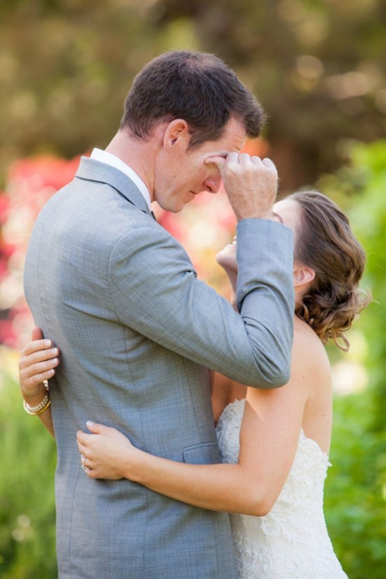 These Grooms Cry Tears Of Joy When They Saw Their Brides 017