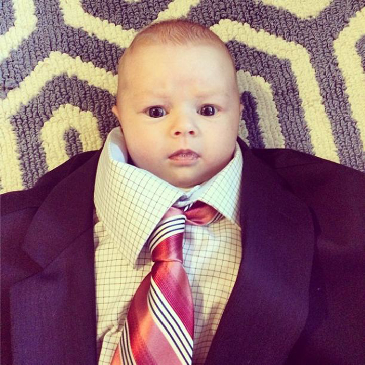 Hilarious Portraits of Tiny Babies Dressed Up In Adult Clothes  007