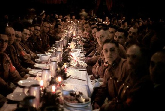 Hitler’s officers and cadets celebrating Christmas, 1941