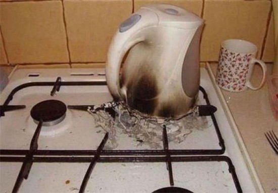 32 Funny Pictures Of Kitchen Disasters 013