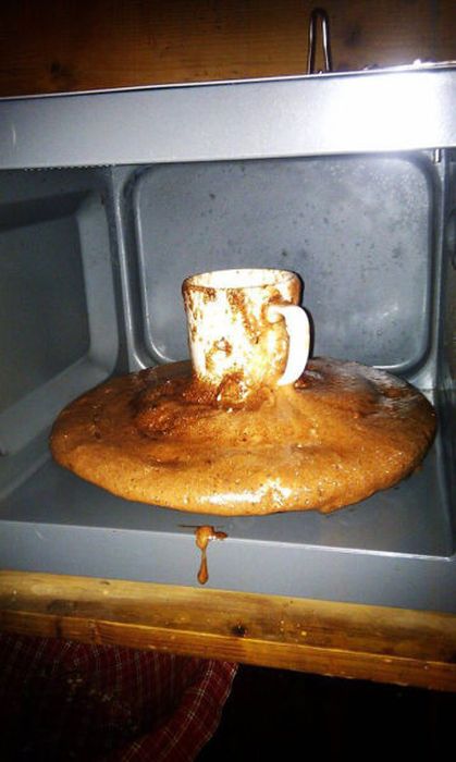 32 Funny Pictures Of Kitchen Disasters 017