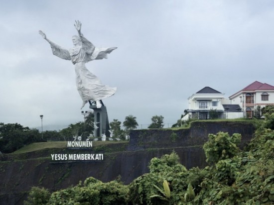 Christ Blessing. Manado, Indonesia, 30 m