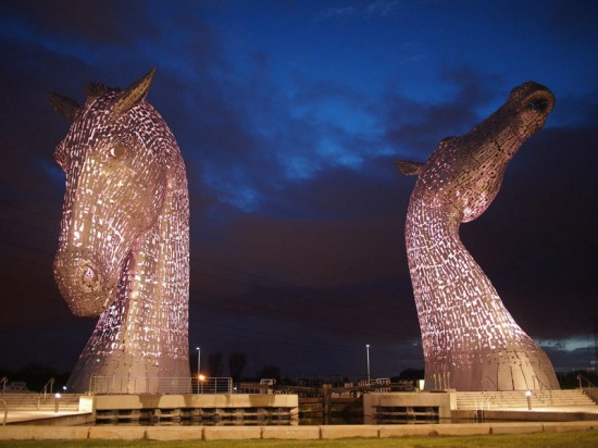 The Kelpies Scotland’s 100 ft Horse-Head Sculptures 006