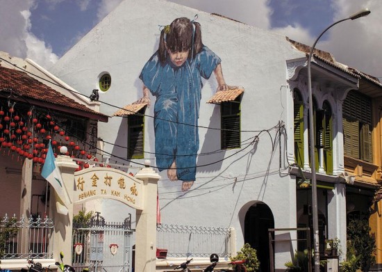 24 Graffiti That Interact With Their Surroundings 021