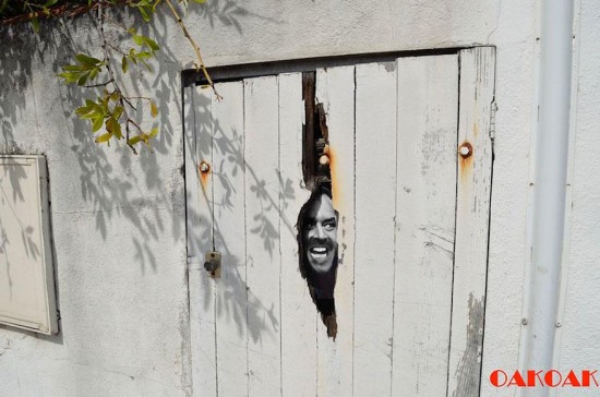 24 Graffiti That Interact With Their Surroundings 024