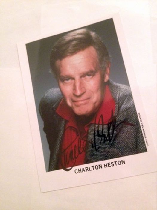 50 Autographs From 50 Iconic Celebrities 042