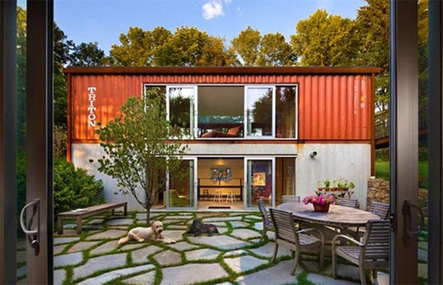 Awesome Homes Made From Shipping Containers 018