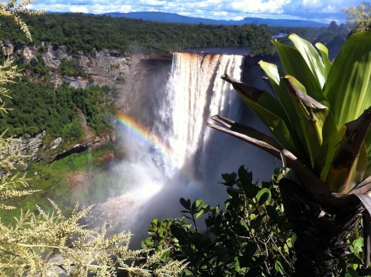 Kaieteur Falls, Guyana1