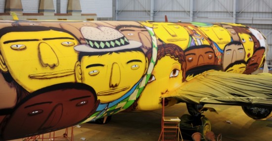 Os Gemeos Paint an Entire Boeing 737 with 1200 Cans of Spray Paint 003
